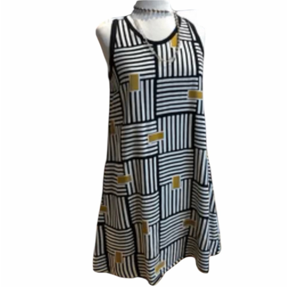 Iguana Stylish Shift‎ Dress Black, Gold and White Geometric Design. Large.